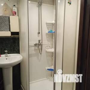 1-к квартира, посуточно, 38м2, 2/9 этаж