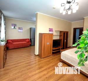 1-к квартира, посуточно, 53м2, 1/1 этаж