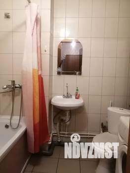 Студия квартира, посуточно, 42м2, 3/16 этаж