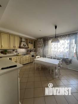 3-к квартира, на длительный срок, 101м2, 5/10 этаж