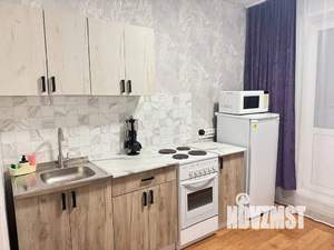 1-к квартира, посуточно, 40м2, 6/16 этаж