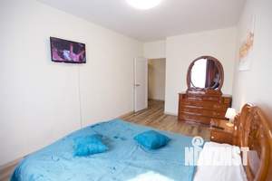 2-к квартира, посуточно, 65м2, 4/10 этаж