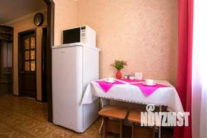 1-к квартира, посуточно, 58м2, 1/1 этаж