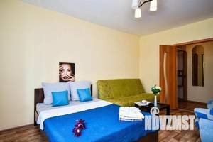 1-к квартира, посуточно, 40м2, 4/10 этаж