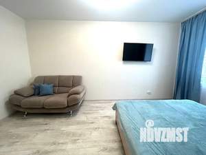 1-к квартира, посуточно, 35м2, 4/25 этаж