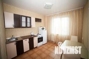 1-к квартира, посуточно, 35м2, 7/10 этаж