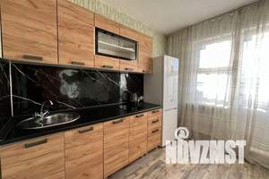 1-к квартира, посуточно, 38м2, 12/18 этаж