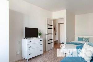 1-к квартира, посуточно, 42м2, 8/10 этаж