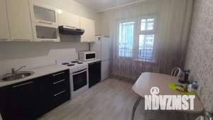 1-к квартира, посуточно, 38м2, 4/10 этаж