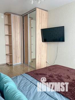 1-к квартира, посуточно, 40м2, 16/25 этаж