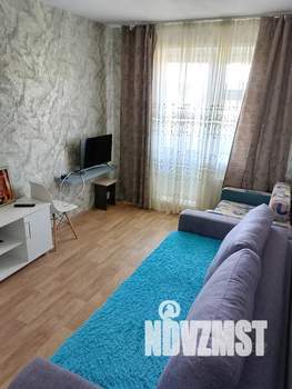 1-к квартира, посуточно, 39м2, 8/10 этаж