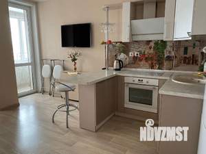 1-к квартира, посуточно, 43м2, 2/10 этаж