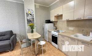 1-к квартира, посуточно, 49м2, 1/1 этаж