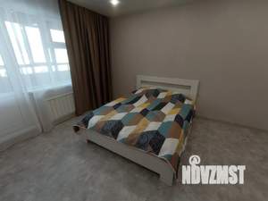 Студия квартира, посуточно, 33м2, 1/17 этаж