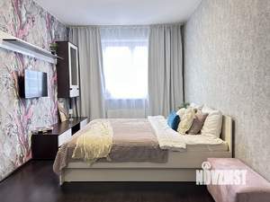 1-к квартира, посуточно, 36м2, 4/9 этаж