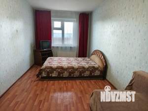 1-к квартира, посуточно, 40м2, 4/10 этаж