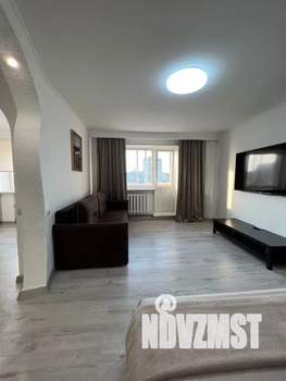 1-к квартира, посуточно, 50м2, 3/5 этаж