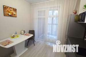 1-к квартира, посуточно, 38м2, 14/25 этаж