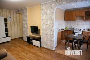 2-к квартира, посуточно, 40м2, 1/1 этаж