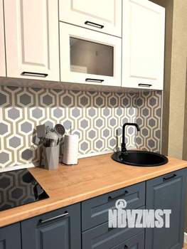 Студия квартира, посуточно, 40м2, 10/17 этаж