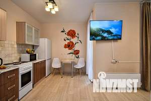 1-к квартира, посуточно, 38м2, 11/24 этаж