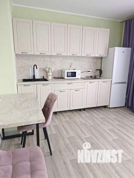 Студия квартира, посуточно, 38м2, 12/15 этаж