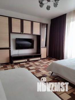 1-к квартира, посуточно, 43м2, 1/1 этаж