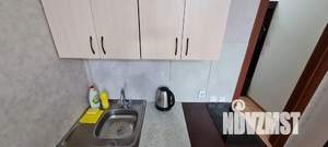 Студия квартира, посуточно, 28м2, 1/17 этаж