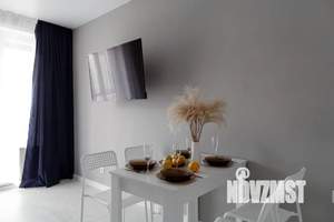 1-к квартира, посуточно, 42м2, 8/25 этаж