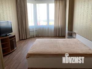 1-к квартира, посуточно, 42м2, 9/24 этаж