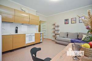 1-к квартира, посуточно, 40м2, 8/10 этаж