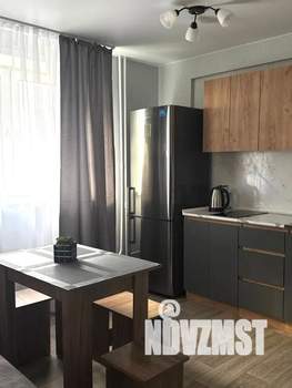 Студия квартира, посуточно, 35м2, 14/17 этаж