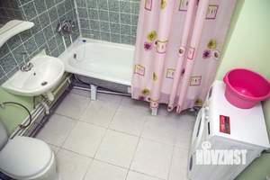 1-к квартира, посуточно, 49м2, 1/1 этаж