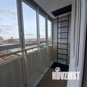 Студия квартира, посуточно, 27м2, 13/16 этаж