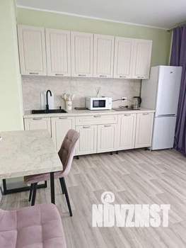 Студия квартира, посуточно, 35м2, 12/15 этаж