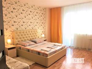 1-к квартира, посуточно, 51м2, 1/1 этаж