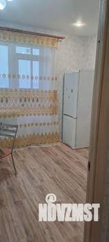 1-к квартира, посуточно, 38м2, 15/25 этаж