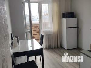 1-к квартира, посуточно, 38м2, 8/13 этаж