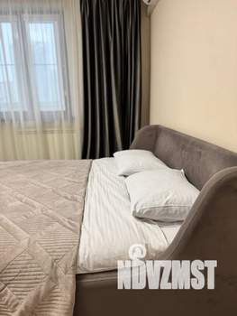 1-к квартира, посуточно, 41м2, 8/10 этаж