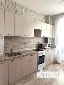 1-к квартира, посуточно, 40м2, 7/25 этаж