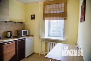 1-к квартира, посуточно, 35м2, 3/5 этаж