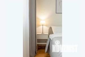 2-к квартира, посуточно, 56м2, 3/25 этаж