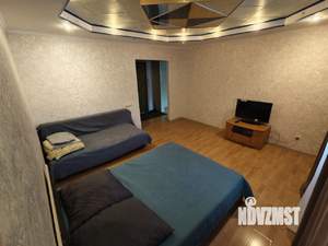 1-к квартира, посуточно, 42м2, 4/10 этаж