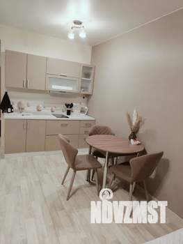 Студия квартира, посуточно, 37м2, 13/16 этаж