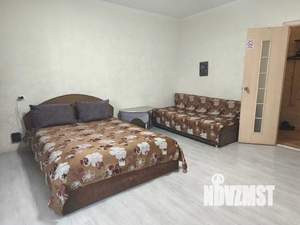 1-к квартира, посуточно, 40м2, 3/10 этаж