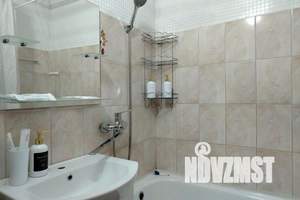 1-к квартира, посуточно, 40м2, 1/8 этаж