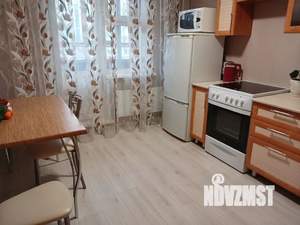 1-к квартира, посуточно, 39м2, 3/18 этаж