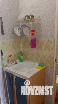 Студия квартира, посуточно, 14м2, 3/5 этаж