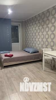 Студия квартира, посуточно, 37м2, 9/18 этаж