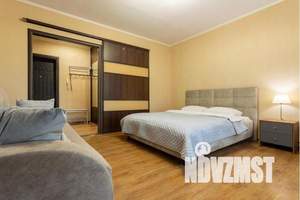 1-к квартира, посуточно, 42м2, 4/10 этаж